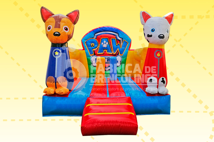 Brincolin patrulla_chihuahua